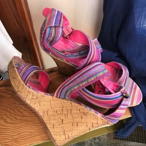 $$ Charlotte Russe wedge Sandals, multicolored.